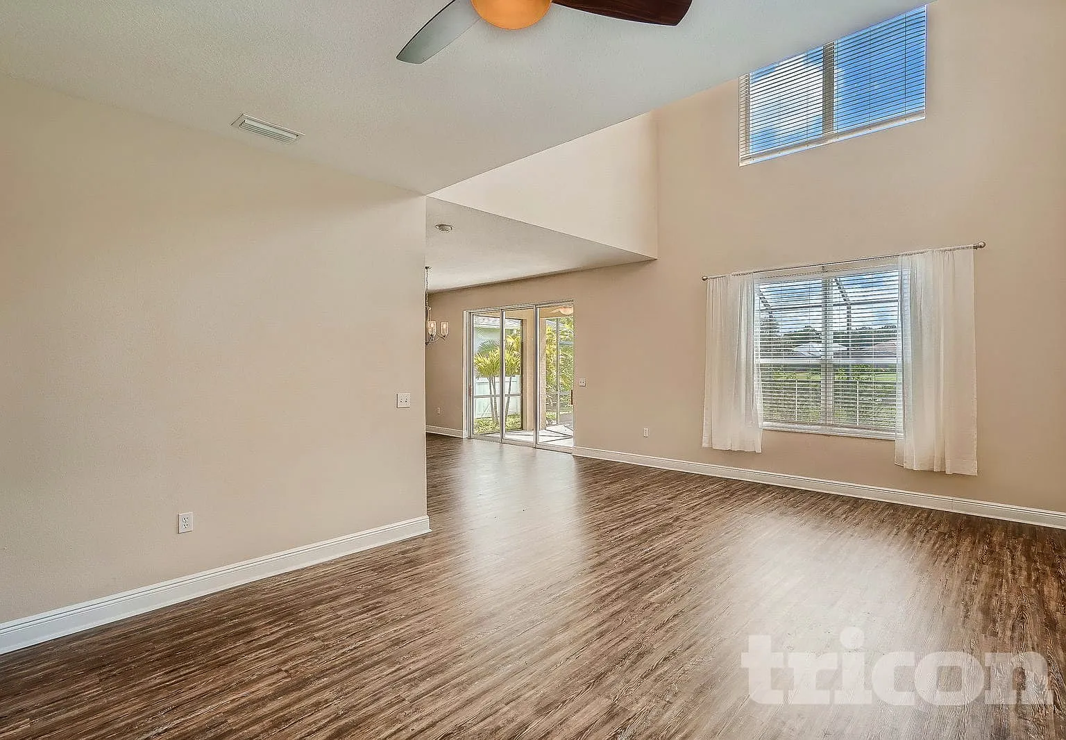 6251 Blue Runner Court Lakewood Ranch FL — Photo 4