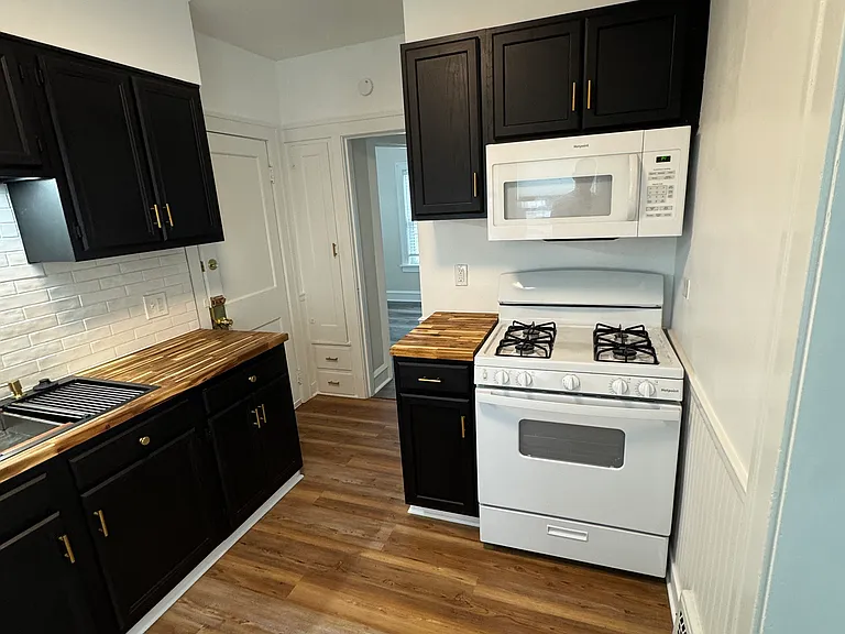 14945 Delaware Ave #1 — Photo 6