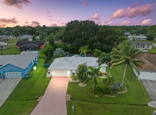 2114 SE Midtown Rd, Port Saint Lucie, FL 34952