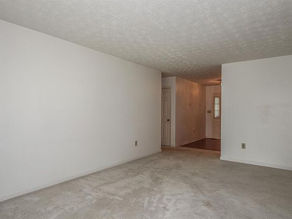 5th image of 4451 E Greenview Dr
