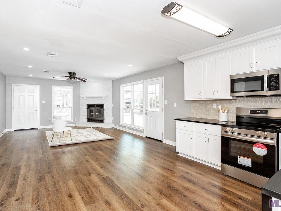 1st image of 10431 Wade Dr