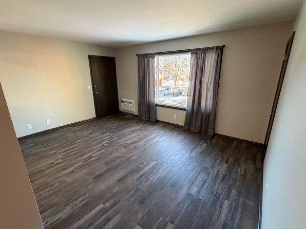 828 E Milwaukee St APT 3
