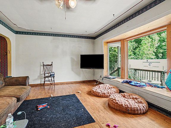 5th image of 4175 Minges Rd S