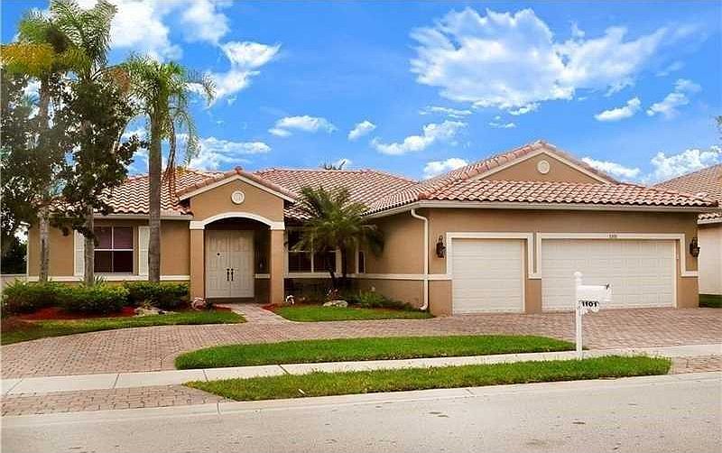 1st image of 1101 SW 189th Ave