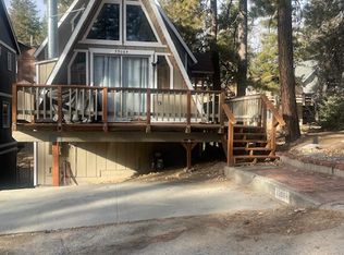 33064 Falcon Ln, Arrowbear Lake, CA 92382