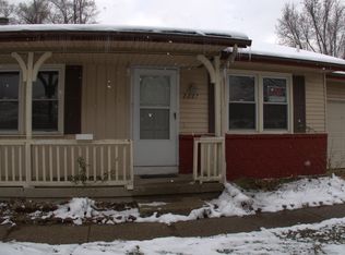 2227 Countrywood Dr SE, Grand Rapids, MI 49508