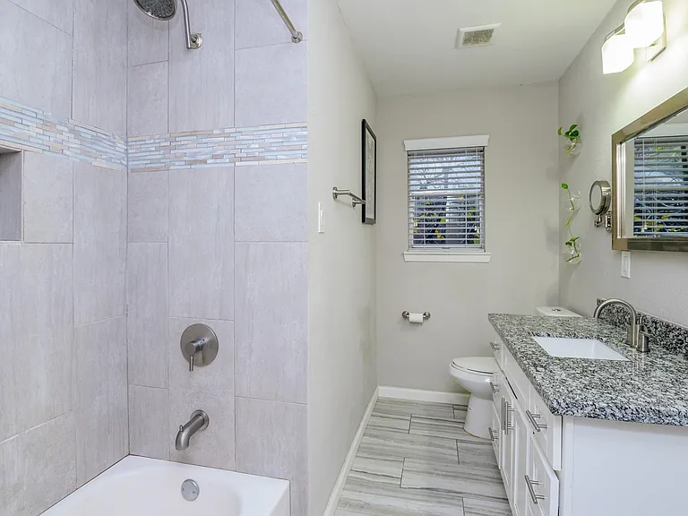3630 Zoch Ln — Photo 22