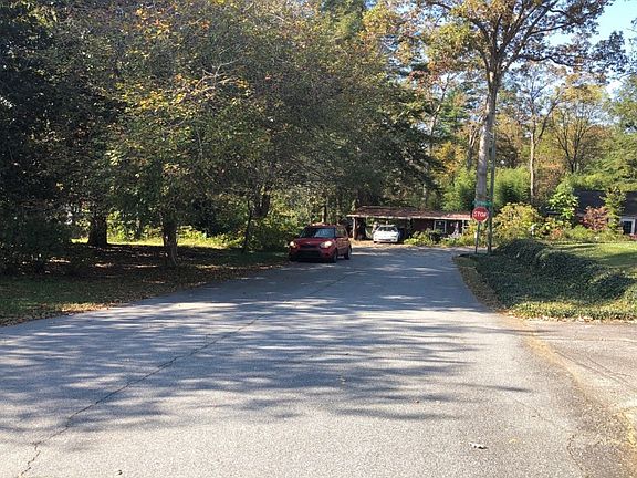 4th image of 1003 Park Place Trl