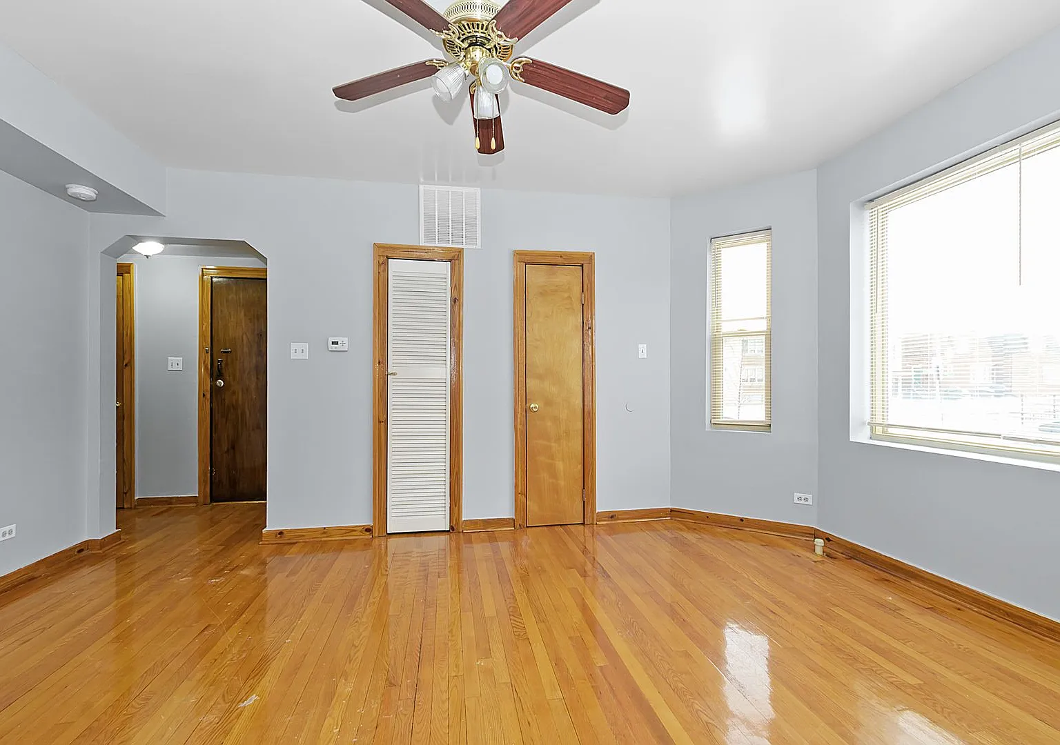 4736-4742 W 65th Mobility Zone — Photo 4