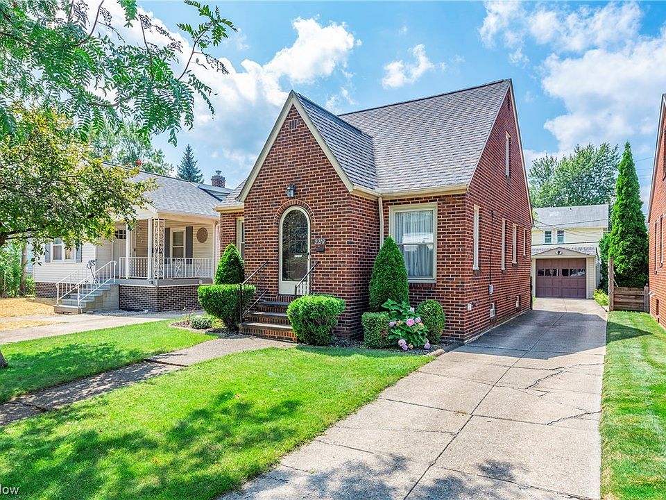 2210 Elbur Ave Lakewood, OH Zillow