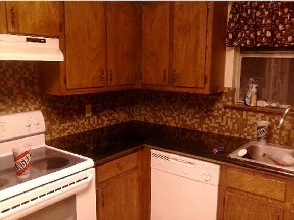 New granite countertops!