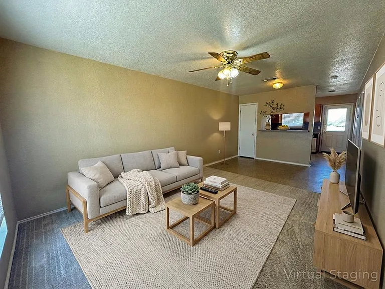 1712 Old FM 440 — Photo 3