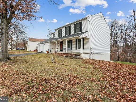 2nd image of 3024 Memory Ln