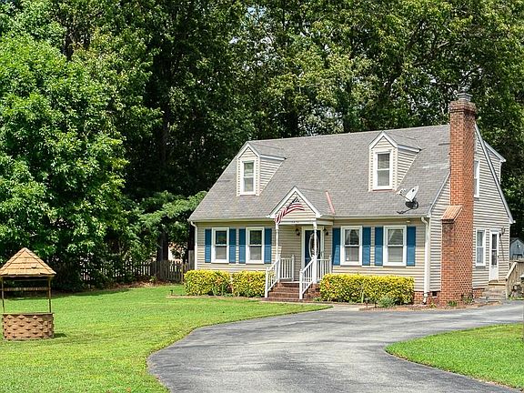 2nd image of 6424 Cherrygrove Ln