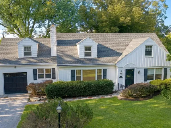 983 Brockie Ln, York, PA 17403