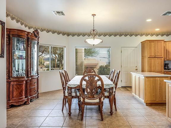 4th image of 780 S Mariposa Dr #Wicken