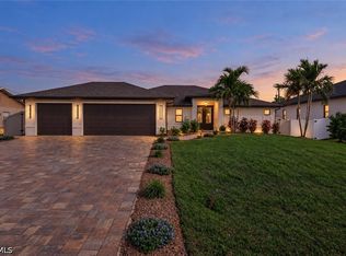 1819 SW 40th Terrace Cpe, Coral, FL 33914