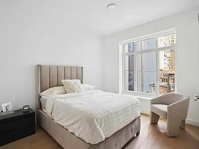 115 E 55th St #Penthouse 4 — Photo 5