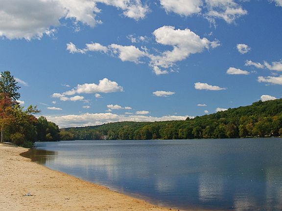 SHongum Lake Community