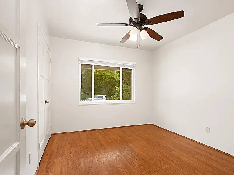 4866 Academy St — Photo 12