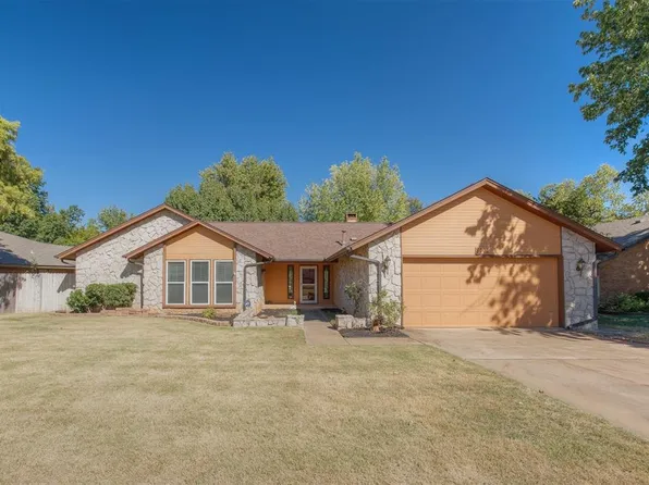 800 Lakeside Cir, Edmond, OK 73012