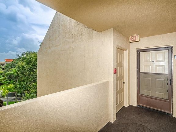 4th image of 3076 Eastland Blvd Unit 401