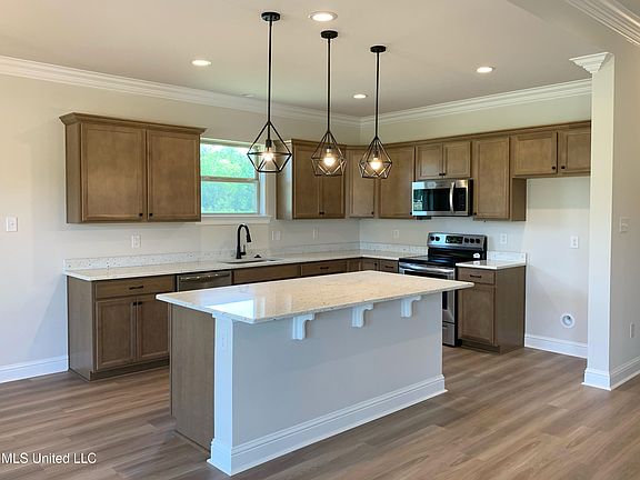 2nd image of 10186 Patrick Dr