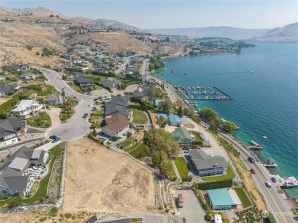 131 Whitfield Court, Chelan, WA 98816
