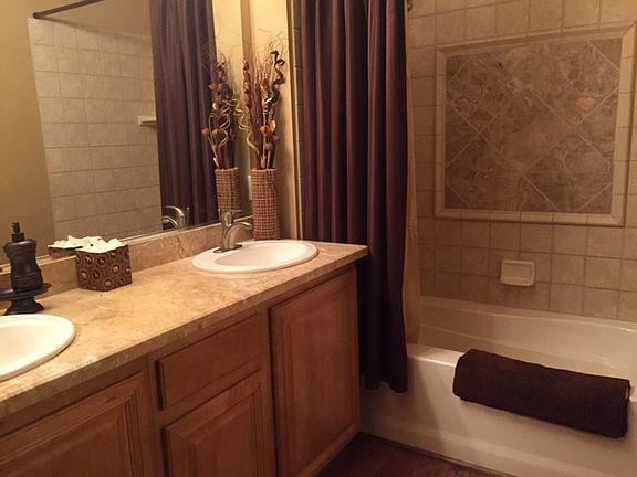 5th image of 83 E Agate Ave Unit 202