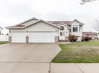 3307 45th Ave S, Fargo, ND 58104