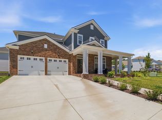 842 Nightingale Ave, Hendersonville, TN 37075