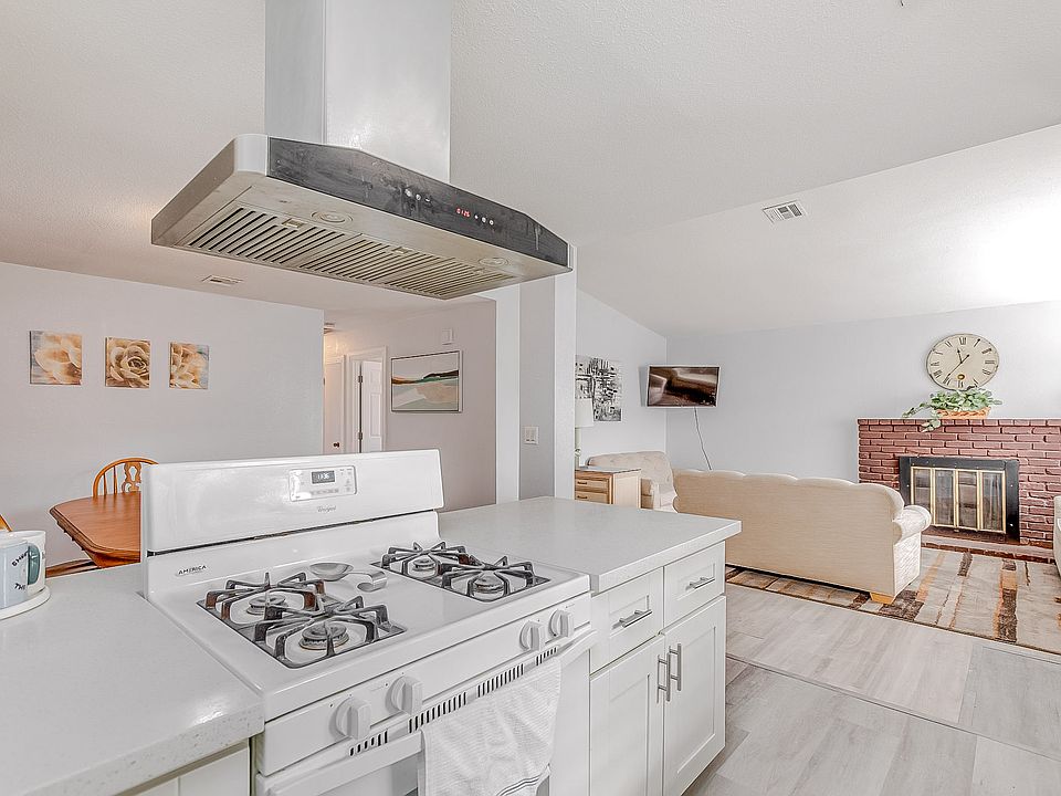 1st image of 1300 W Monroe Ave #14983969
