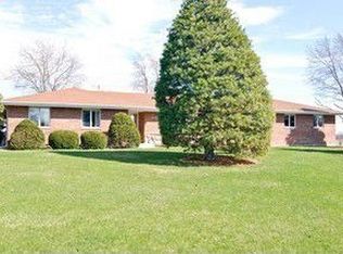 25643 S Klemme Rd, Crete, IL 60417