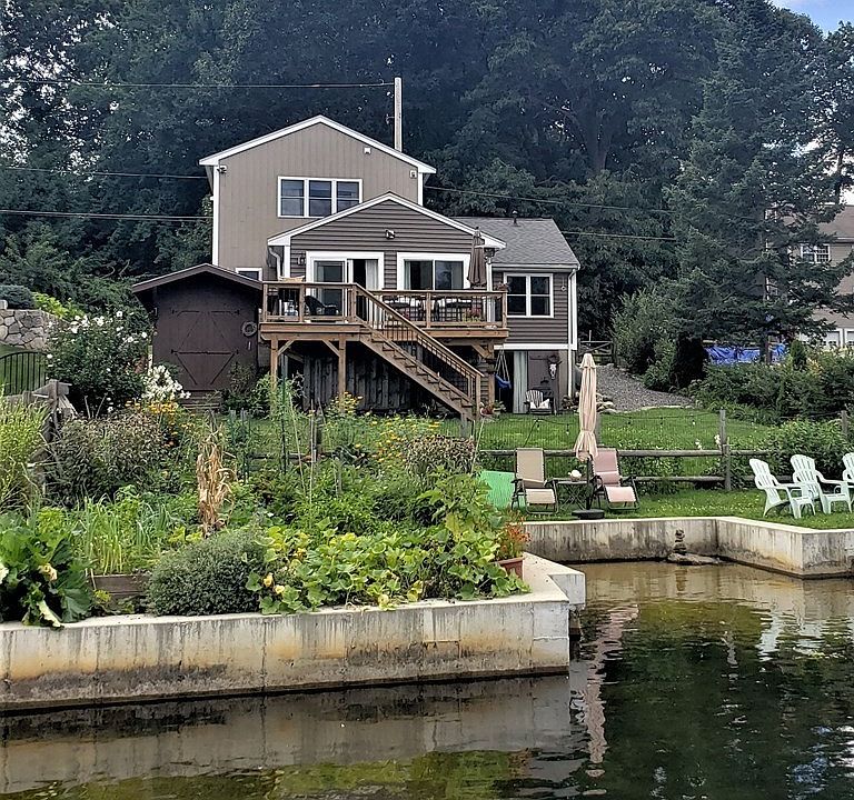 1st image of 249 Lakeshore Dr