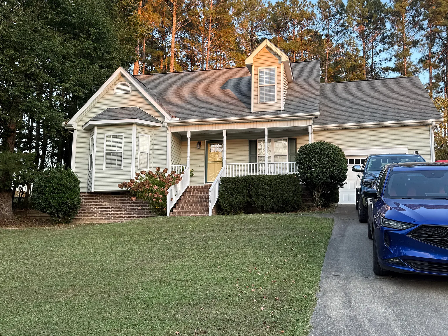 5 bed, 3.5 bath, 1704 sqft, $2,850 — Photo 1