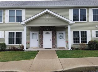 64 Aveonis Ct, Fishkill, NY 12524