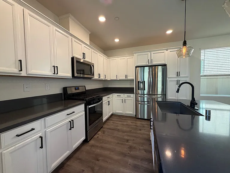 3917 Aristotle Cir — Photo 40