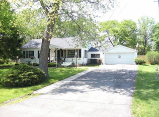 4040 Blackstone St, Matteson, IL 60443