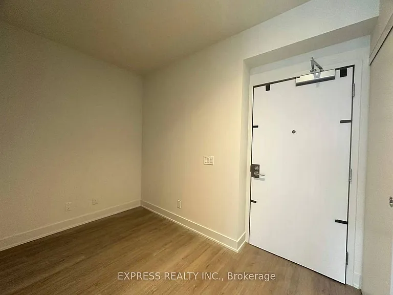 8 Cumberland St #4305 — Photo 3