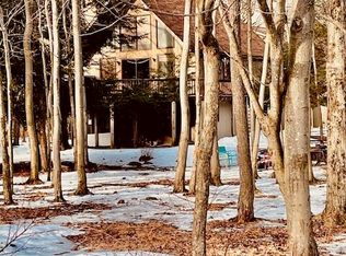 148 Spring St, Lake Harmony, PA 18624