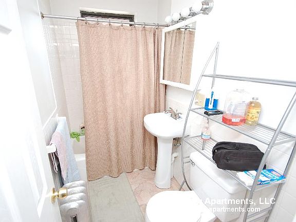 3rd image of 23 Cummings Rd #C