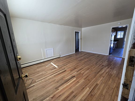 5th image of 3210 Ellwood Ave