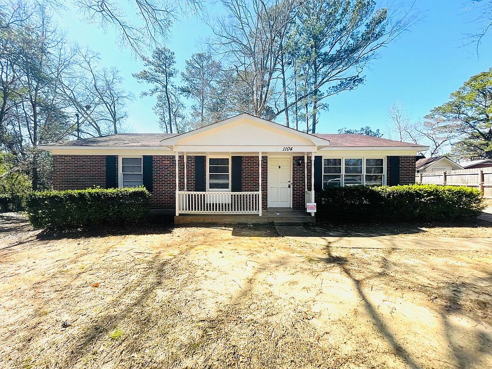 1st image of 1104 Fairfax Ct