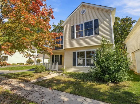 8724 Pennycress Ln, Lewis Center, OH 43035