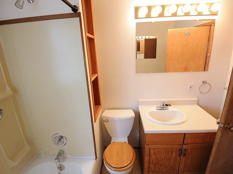 15 Lennox Ave #15 — Photo 7