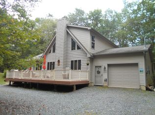 13 Kipling Ln, Albrightsville, PA 18210