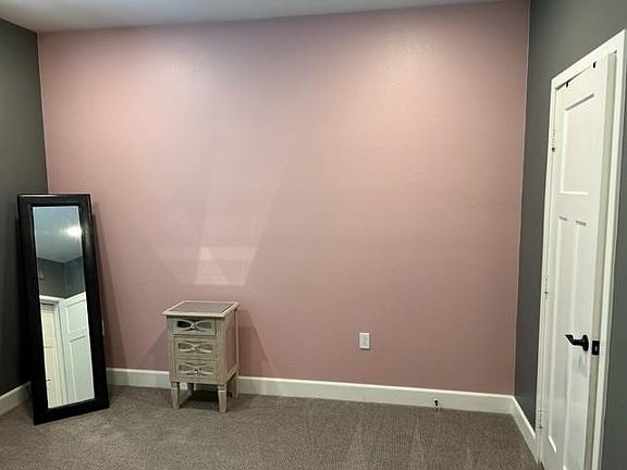 5th image of 405 S Anaheim Blvd Unit 9