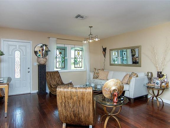 3rd image of 6088 16th Ln NE