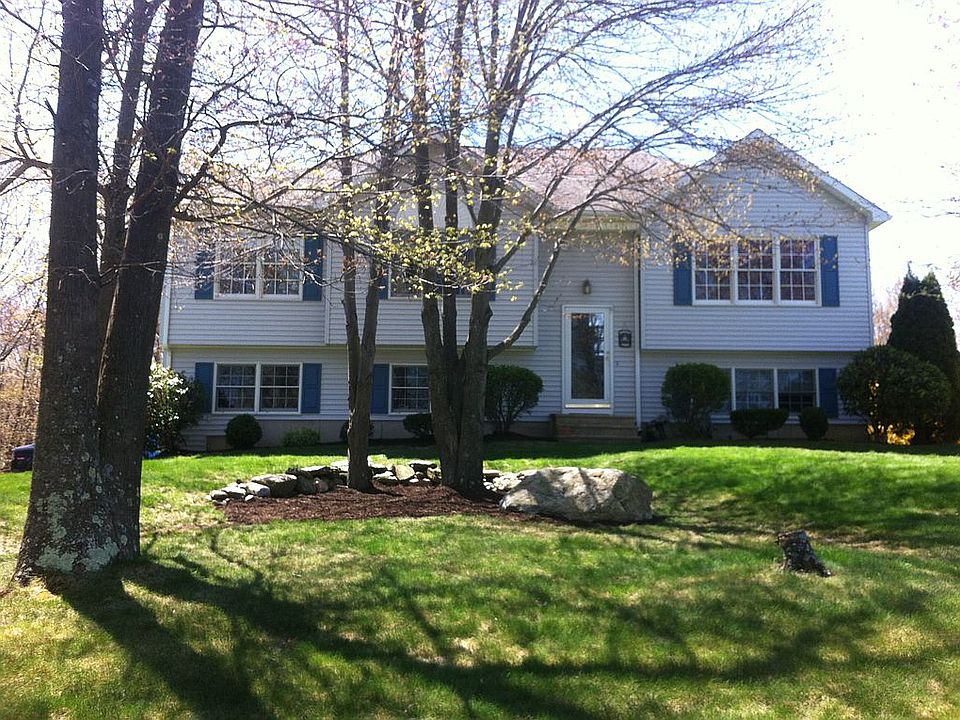 2nd image of 21 Tiffany Ln