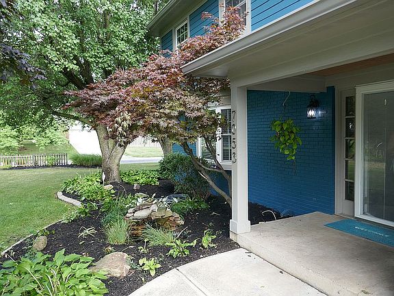 4th image of 7053 Grosvenor Pl